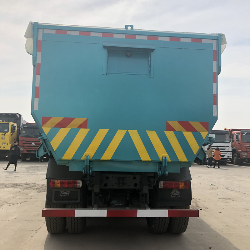 Sino Howo 8x4 Dump truck U-shaped compartment.
